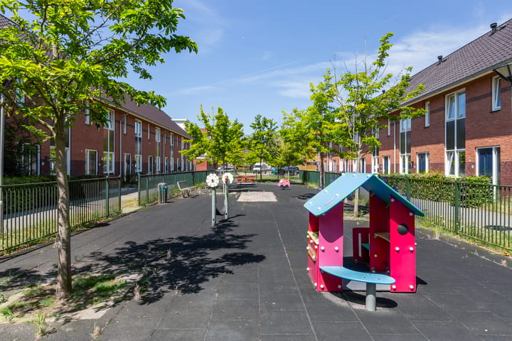 Foto 40 van Burg. Rippingstraat 2-D