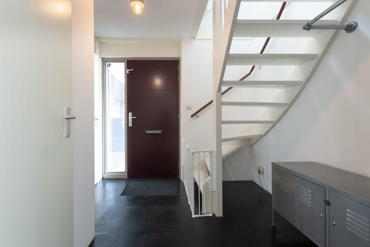 Foto 7 van Hermelijnhage 19