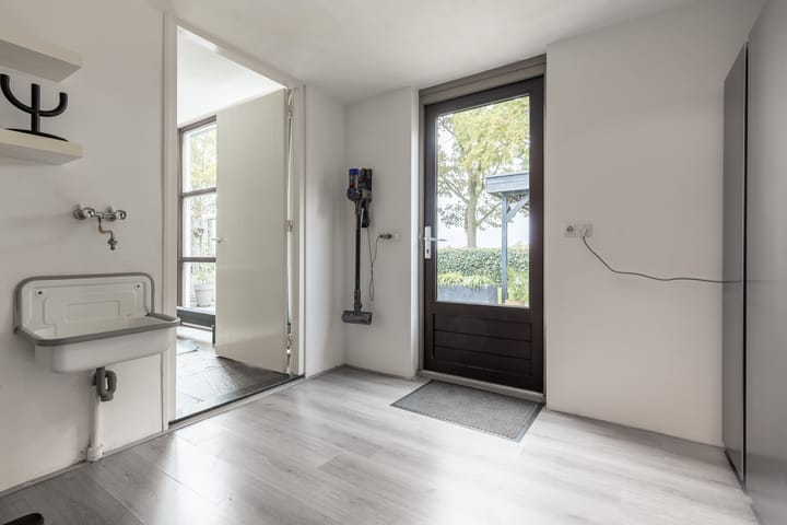 Foto 26 van Hermelijnhage 19