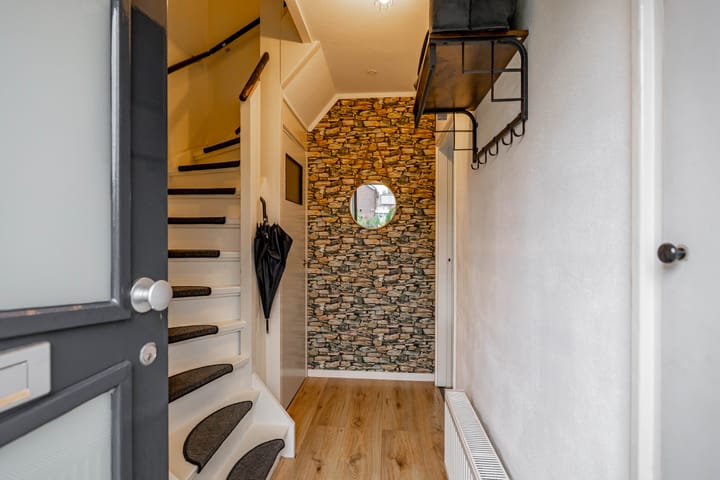 Photo 3 of Rheastraat 4