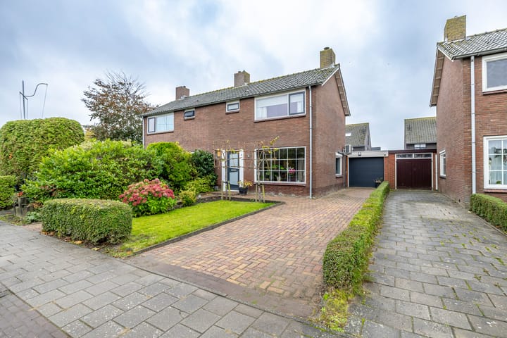 Foto 25 van Rheastraat 4