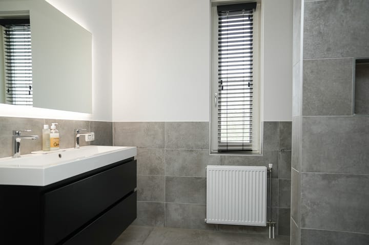 Photo 24 of Annie M.G. Schmidthof 5