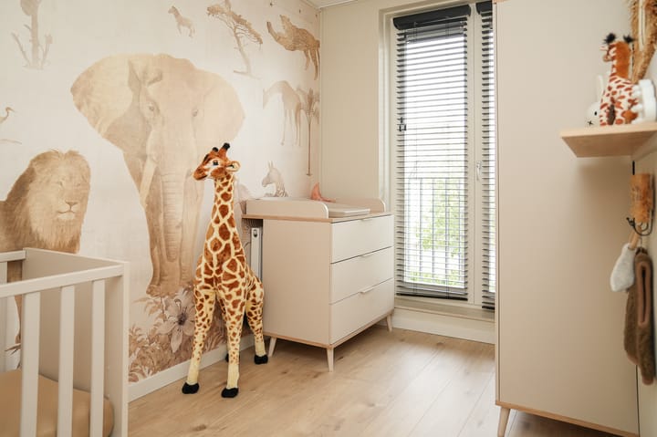 Photo 26 of Annie M.G. Schmidthof 5