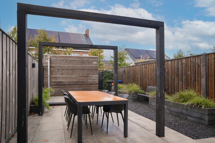 Photo 37 of Annie M.G. Schmidthof 5