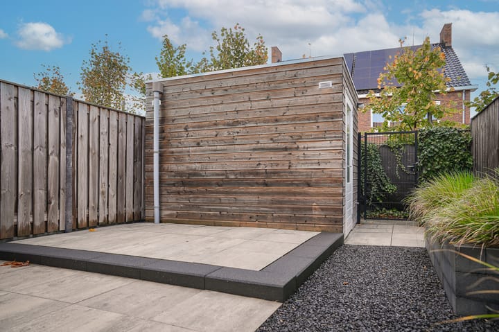 Photo 38 of Annie M.G. Schmidthof 5