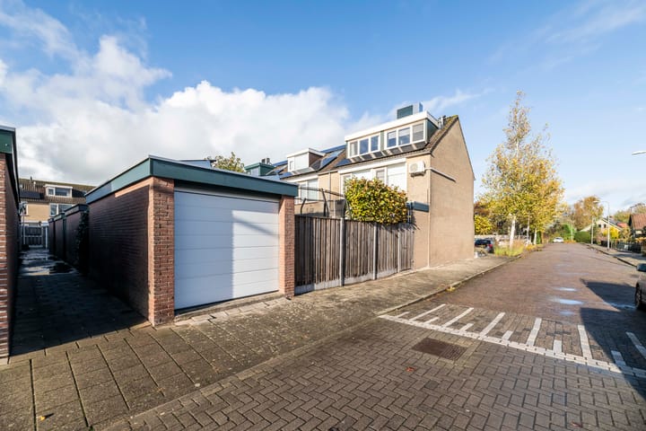 Foto 2 van van Marlotstraat 68