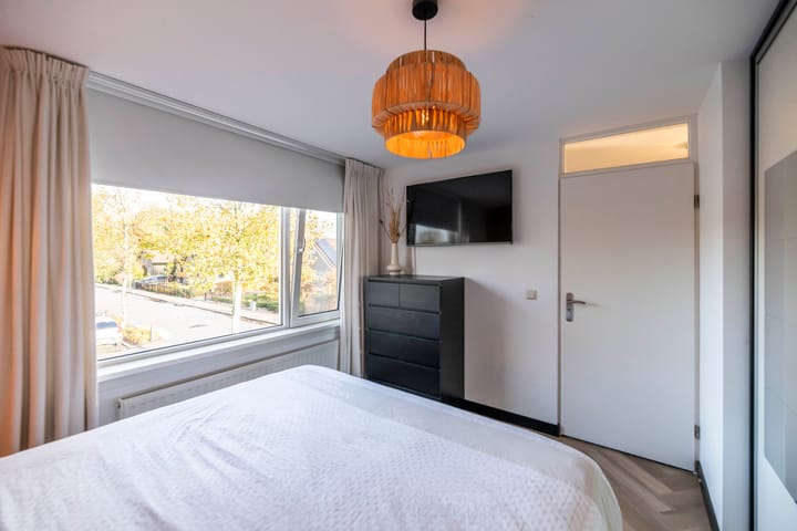 Foto 16 van van Marlotstraat 68