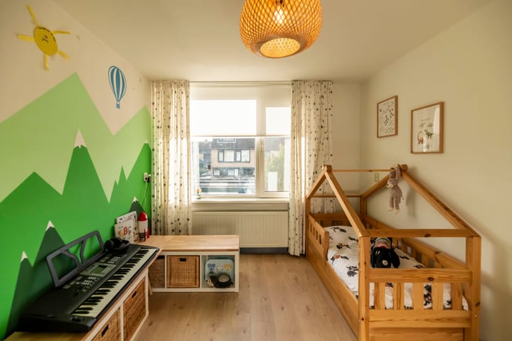 Foto 25 van van Marlotstraat 68