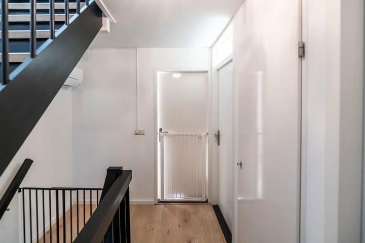 Foto 26 van van Marlotstraat 68