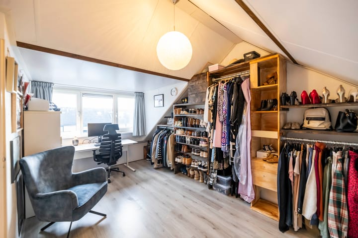 Foto 29 van van Marlotstraat 68