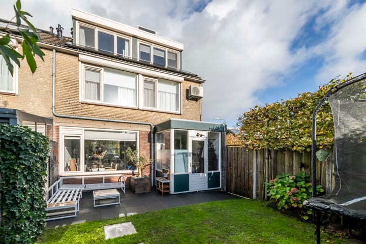 Foto 32 van van Marlotstraat 68