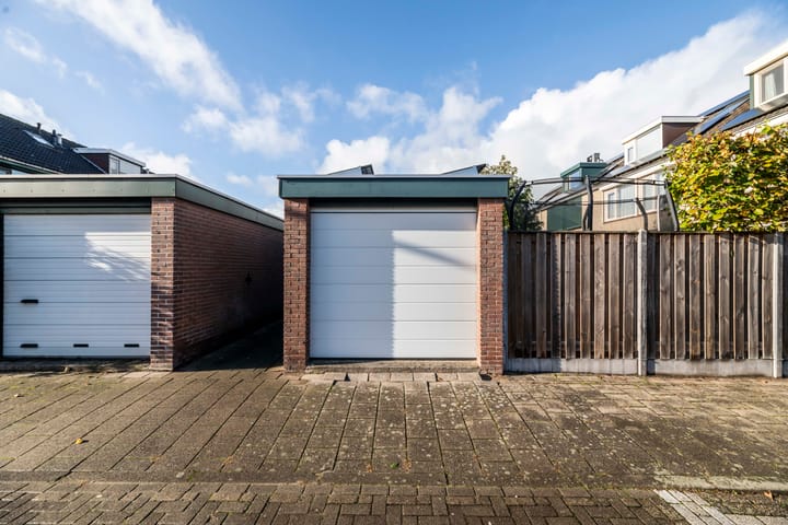 Foto 37 van van Marlotstraat 68