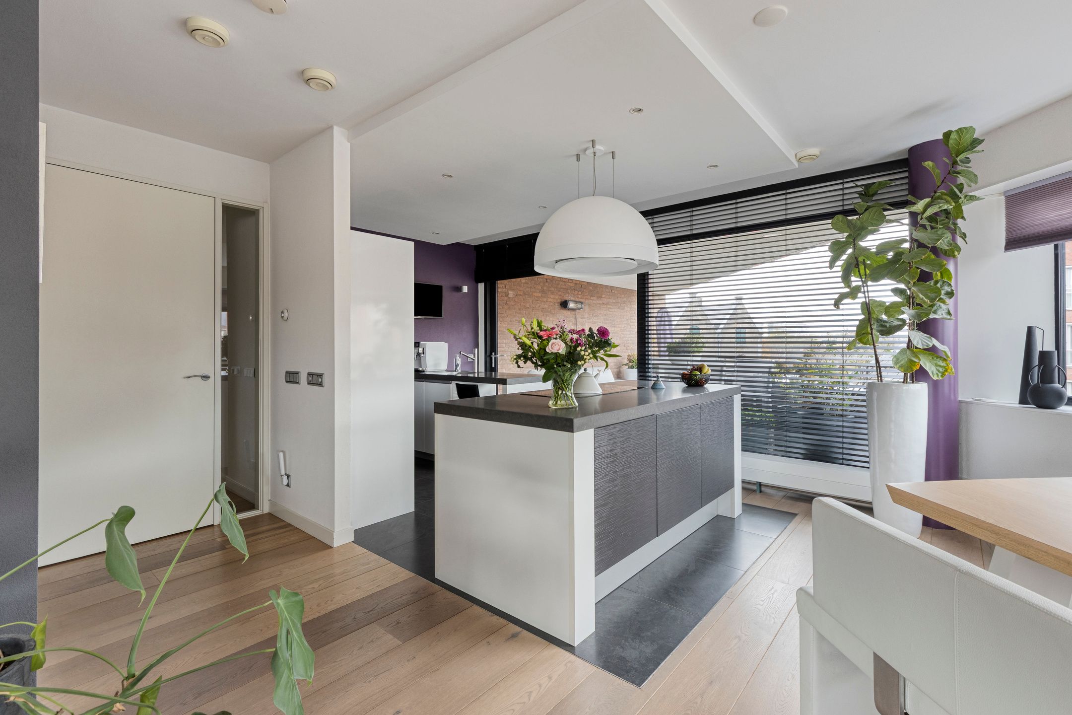 Photo 30 of Markendaalseweg 64-D23