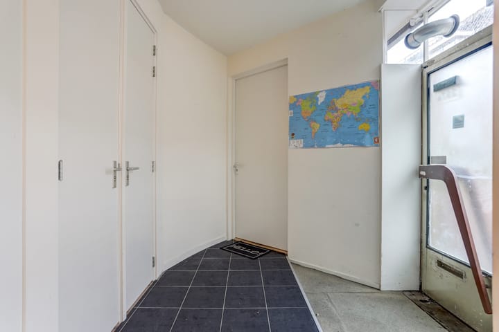 Photo 2 of Haarlemmerstraat 299-A