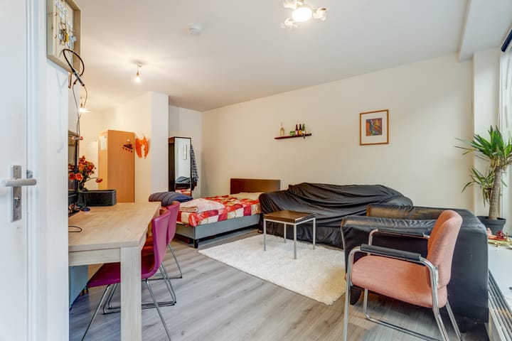 Photo 5 of Haarlemmerstraat 299-A