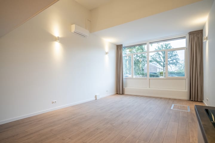 Photo 5 of Gerard Douplantsoen 34