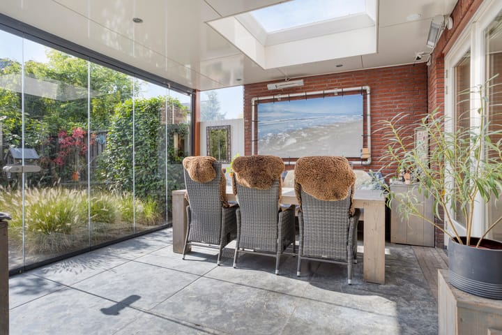 Foto 2 van Koolwitje 6