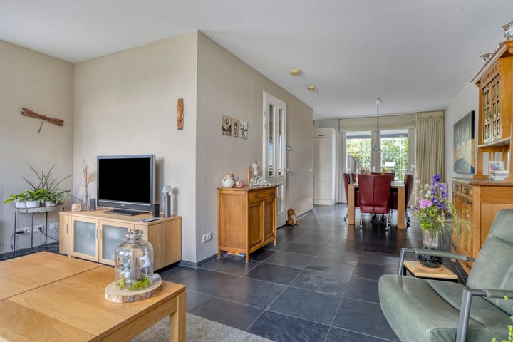 Foto 7 van Koolwitje 6