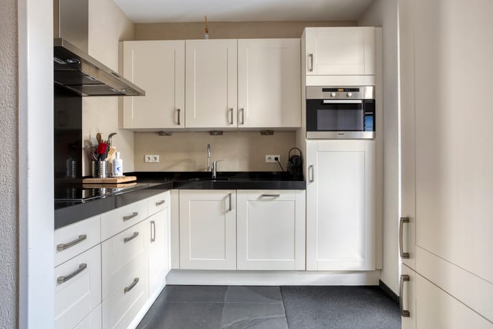 Foto 11 van Koolwitje 6