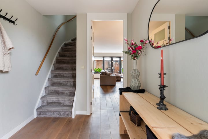 Photo 5 of Sleper 29