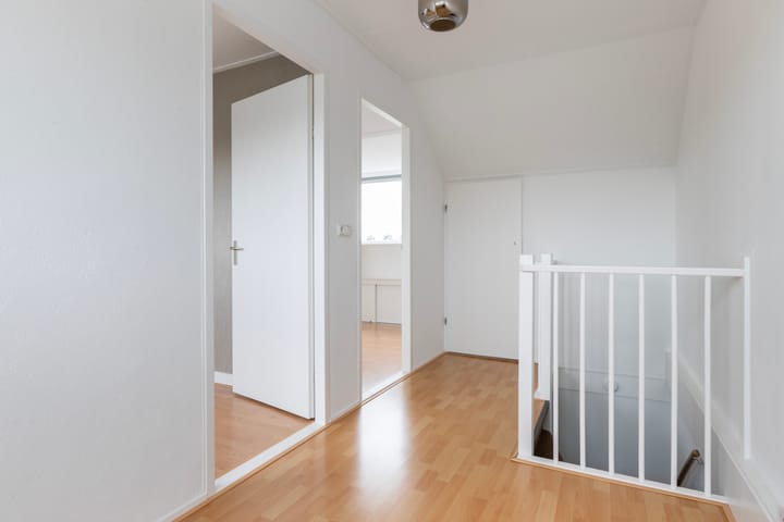 Photo 30 of Sleper 29