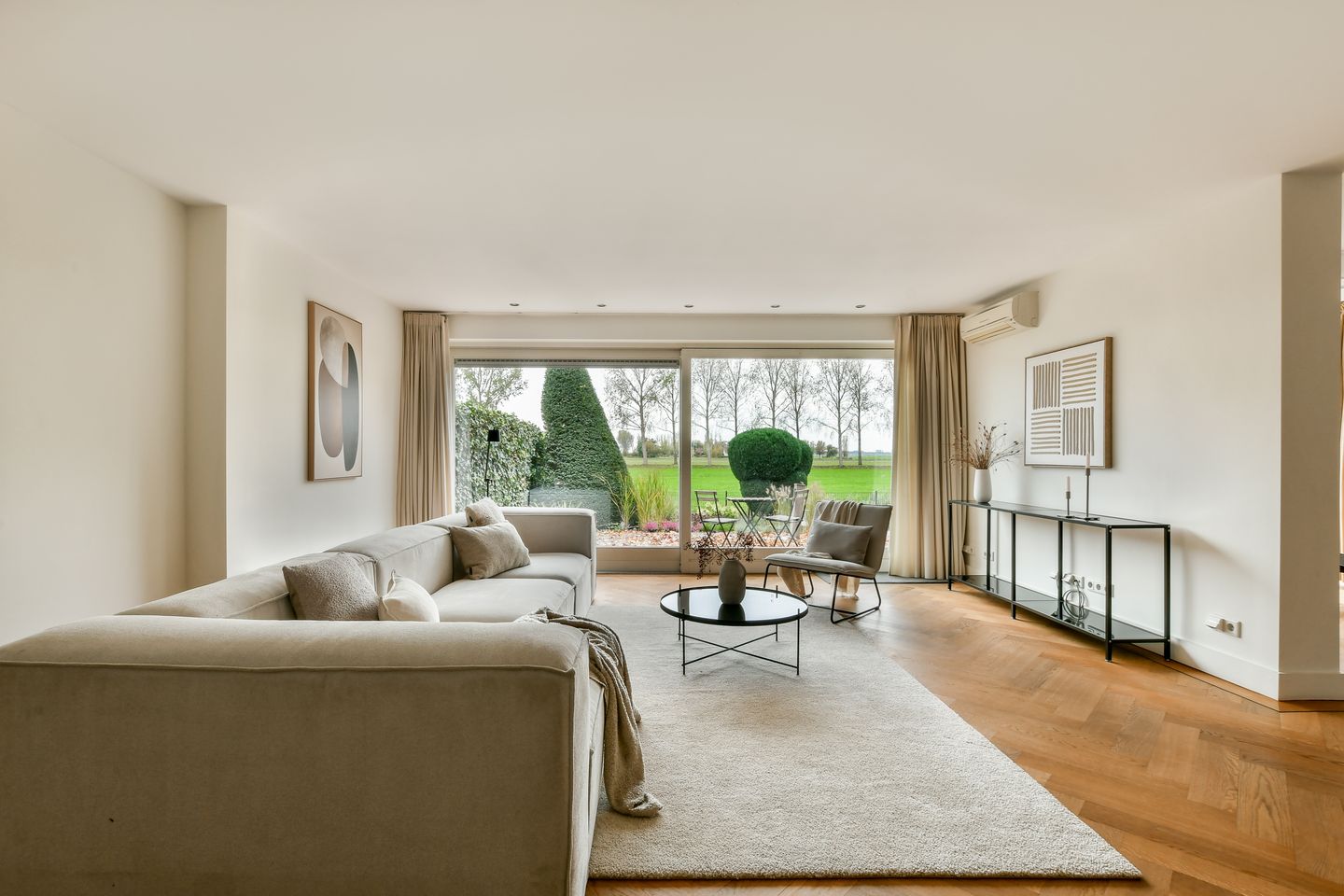 Foto 5 van Branding 14