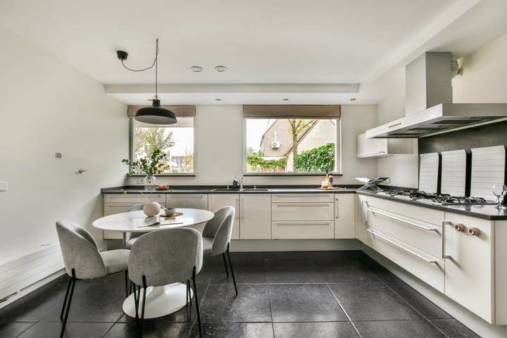 Photo 13 of Branding 14