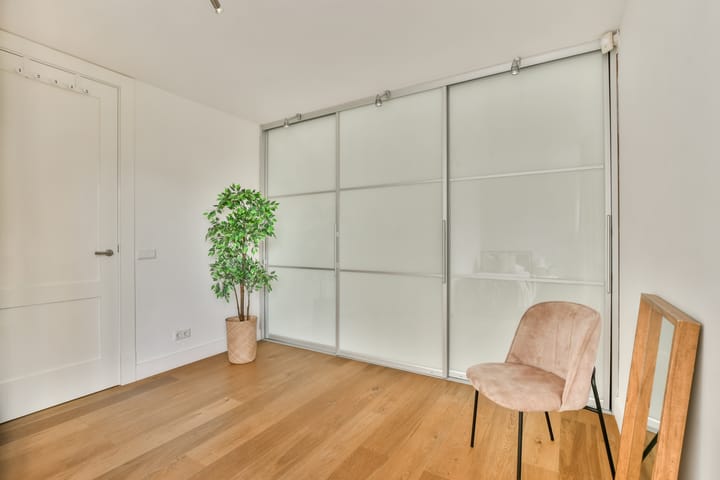 Photo 22 of Branding 14