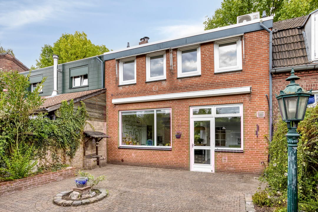 Foto 28 van Hofstraat 151