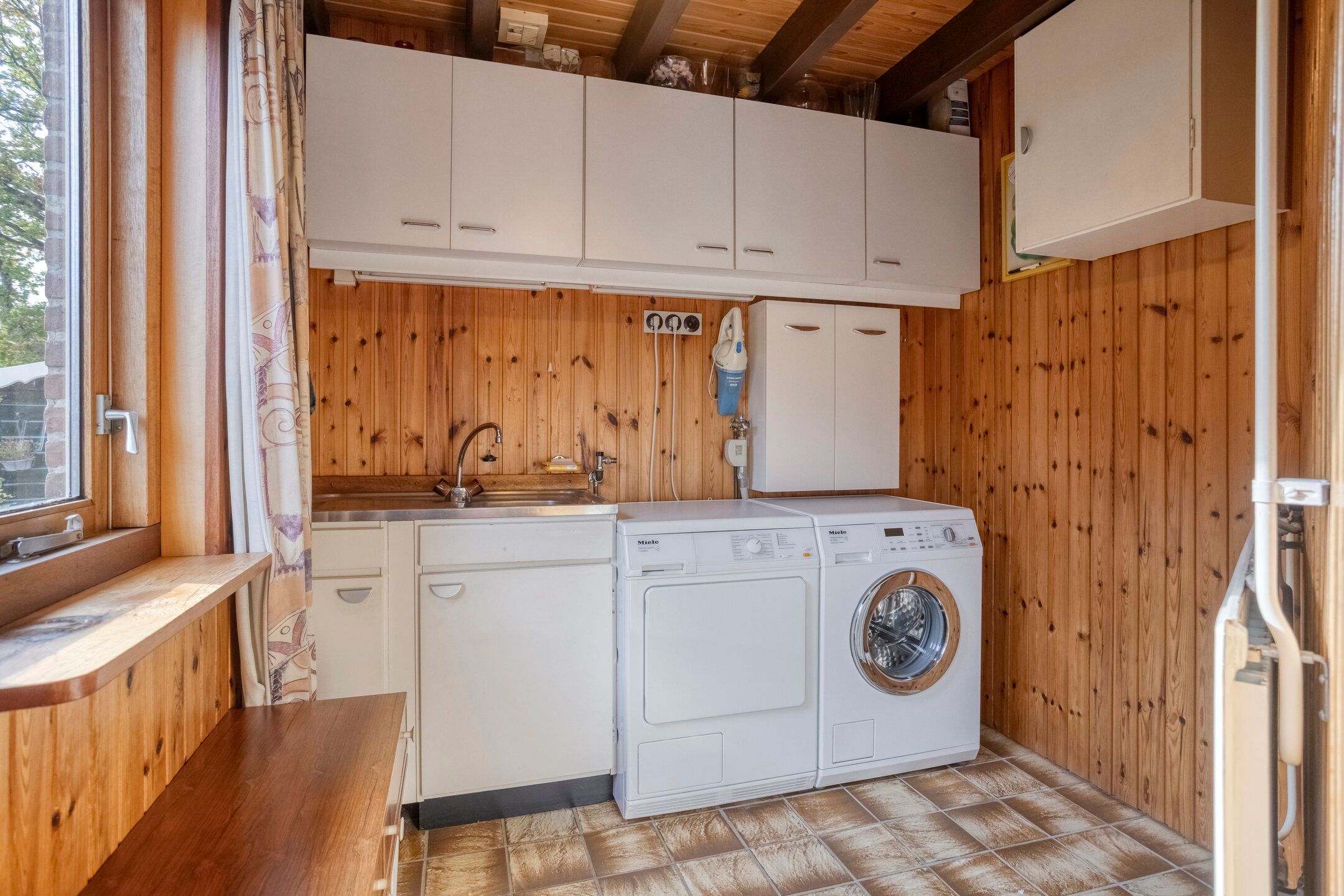 Foto 18 van Oudgenoegstraat 13