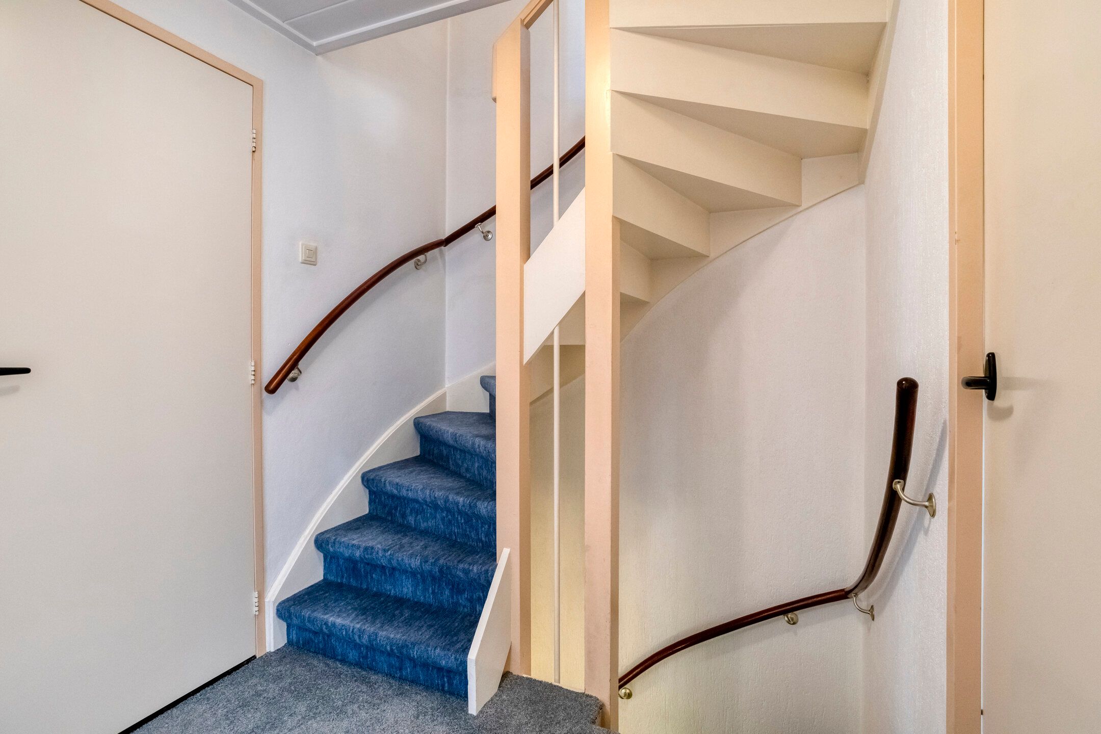 Foto 33 van Oudgenoegstraat 13