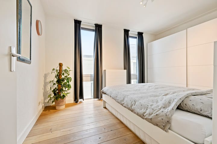 Foto 12 van Van Hoftenstraat 47