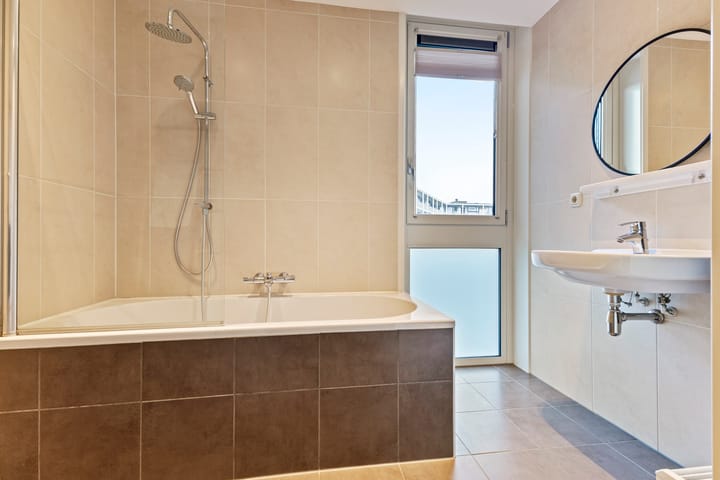 Foto 16 van Van Hoftenstraat 47