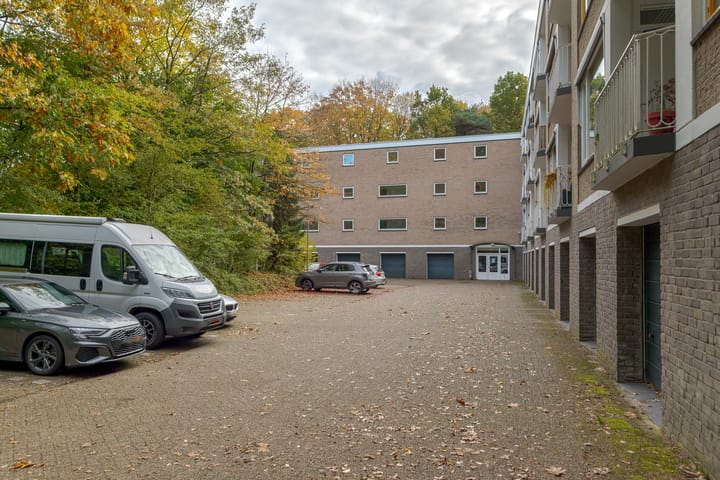 Photo 33 of Koningin Wilhelminalaan 2-A40