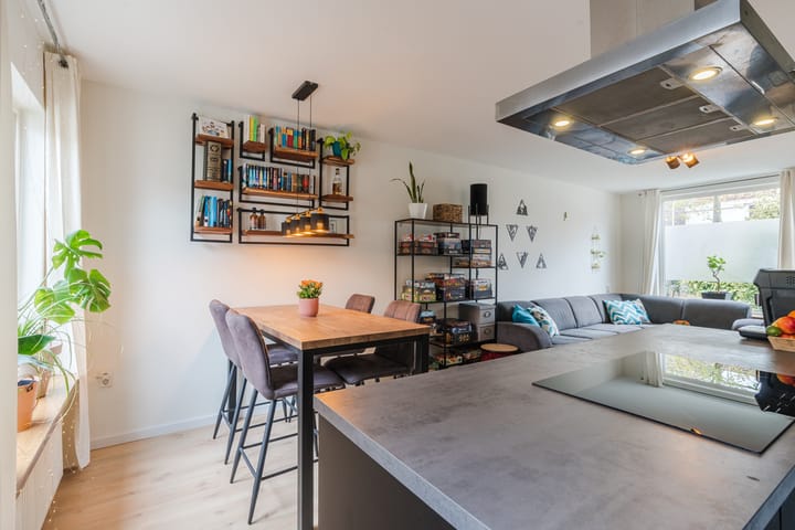 Photo 18 of Lassusstraat 72