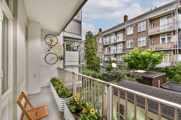 Photo 13 of Vespuccistraat 114-1