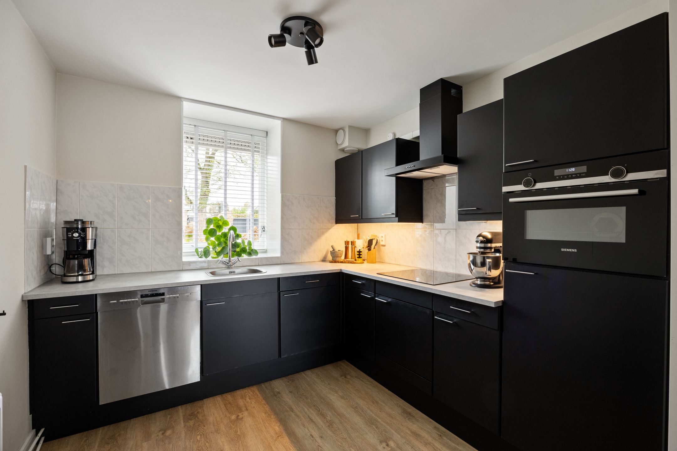 Foto 15 van Wethouder Rebellaan 5