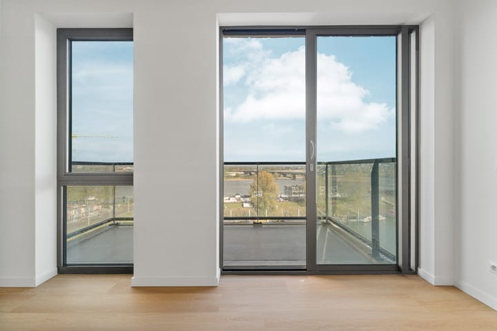 Foto 8 van Waalbandijk 393