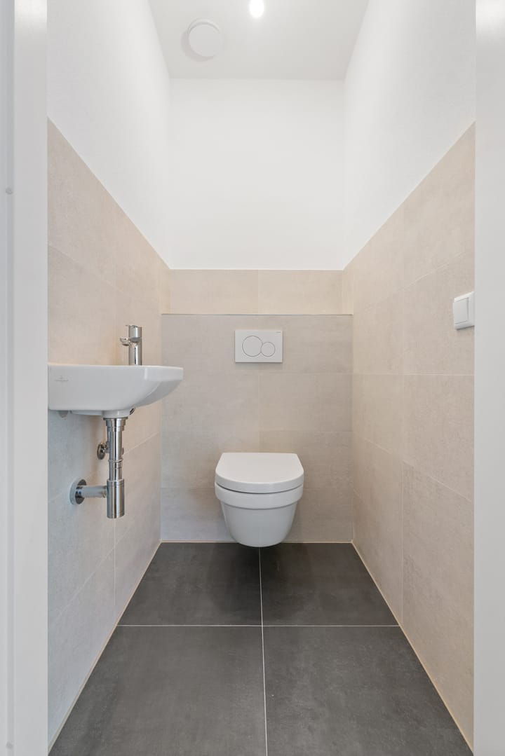 Foto 24 van Waalbandijk 393