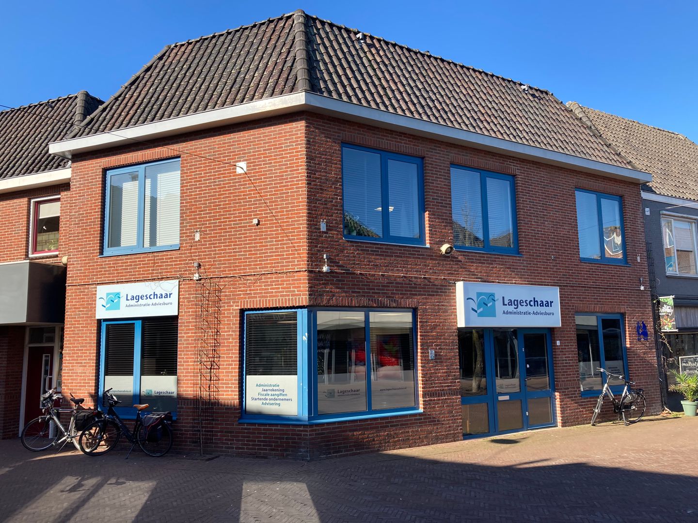 View photo 2 of Varkensmarkt 1