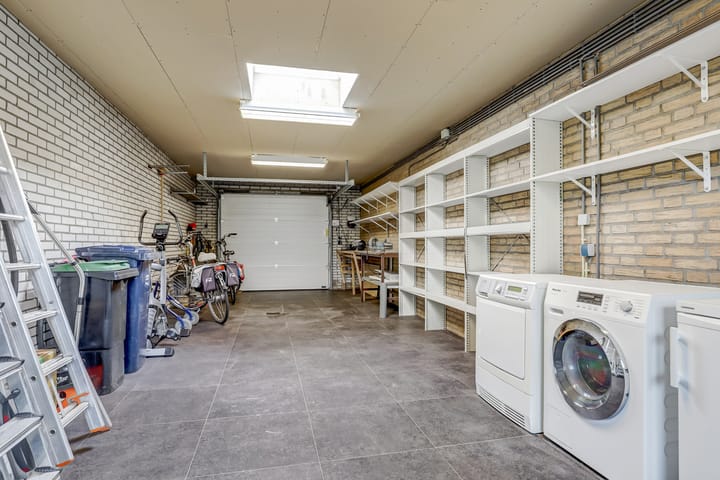 Photo 37 of Schuttersweide 11