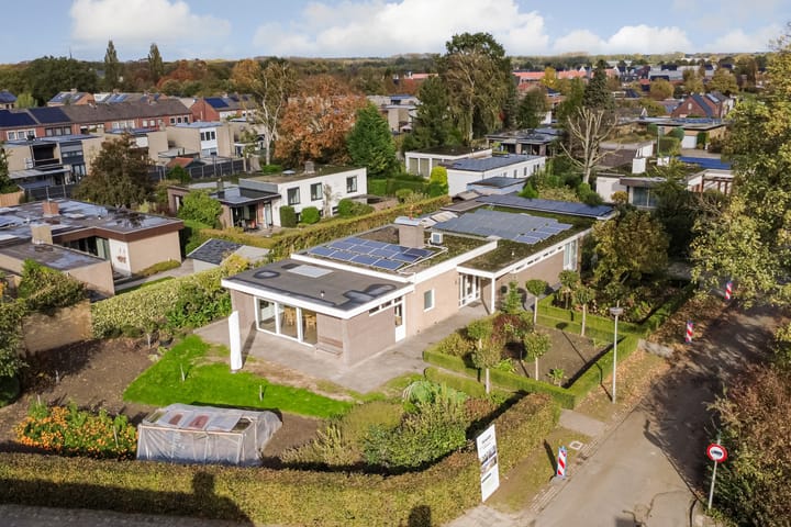 Photo 44 of Schuttersweide 11