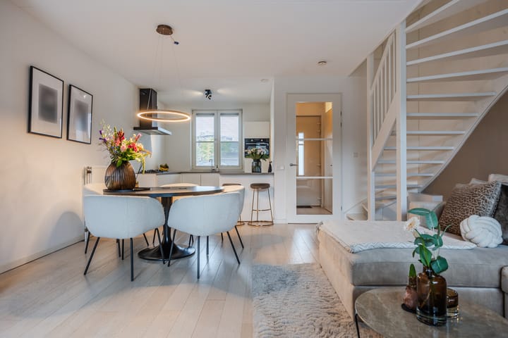 Photo 8 of Burgemeester Schoonheijtstraat 5