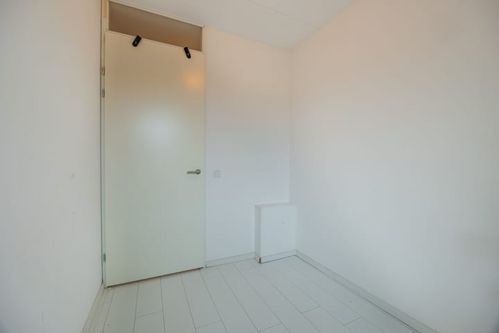 Photo 26 of Burgemeester Schoonheijtstraat 5