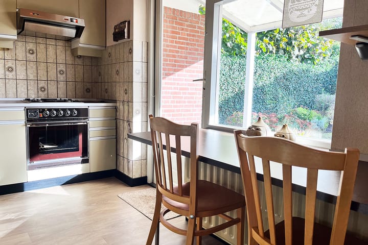 Photo 6 of Beatrixstraat 6