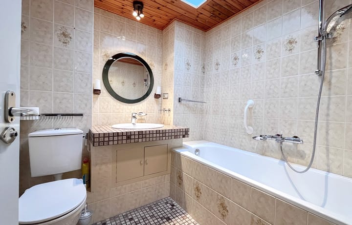 Photo 24 of Beatrixstraat 6