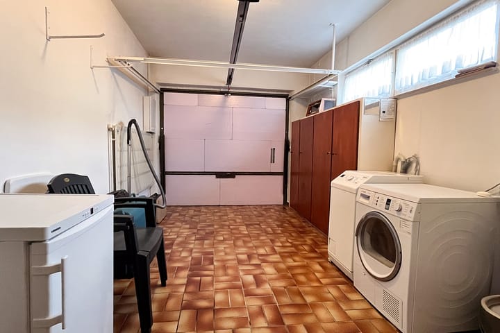 Photo 27 of Beatrixstraat 6