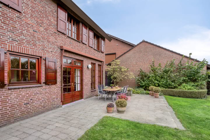 Foto 30 van Voerenweg 36