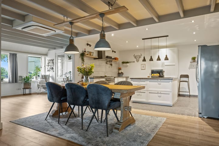 Photo 2 of Rolderstraat 59