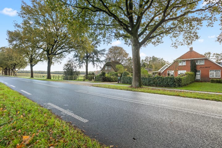 Photo 7 of Rolderstraat 59